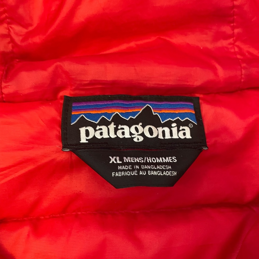 Patagonia Men’s Down Sweater Hoody - Picture 2 of 3